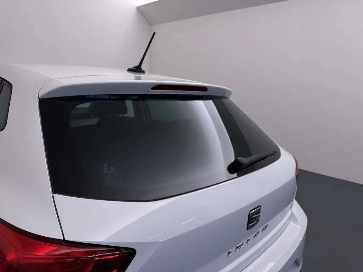 1.0 TSI Style Business Intense | Apple CarPlay | Navigatie | Achteruitrijcamera |