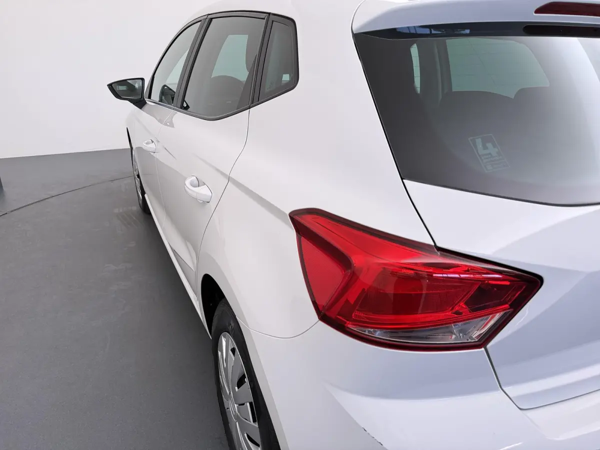 1.0 TSI Style Business Intense | Apple CarPlay | Navigatie | Achteruitrijcamera |