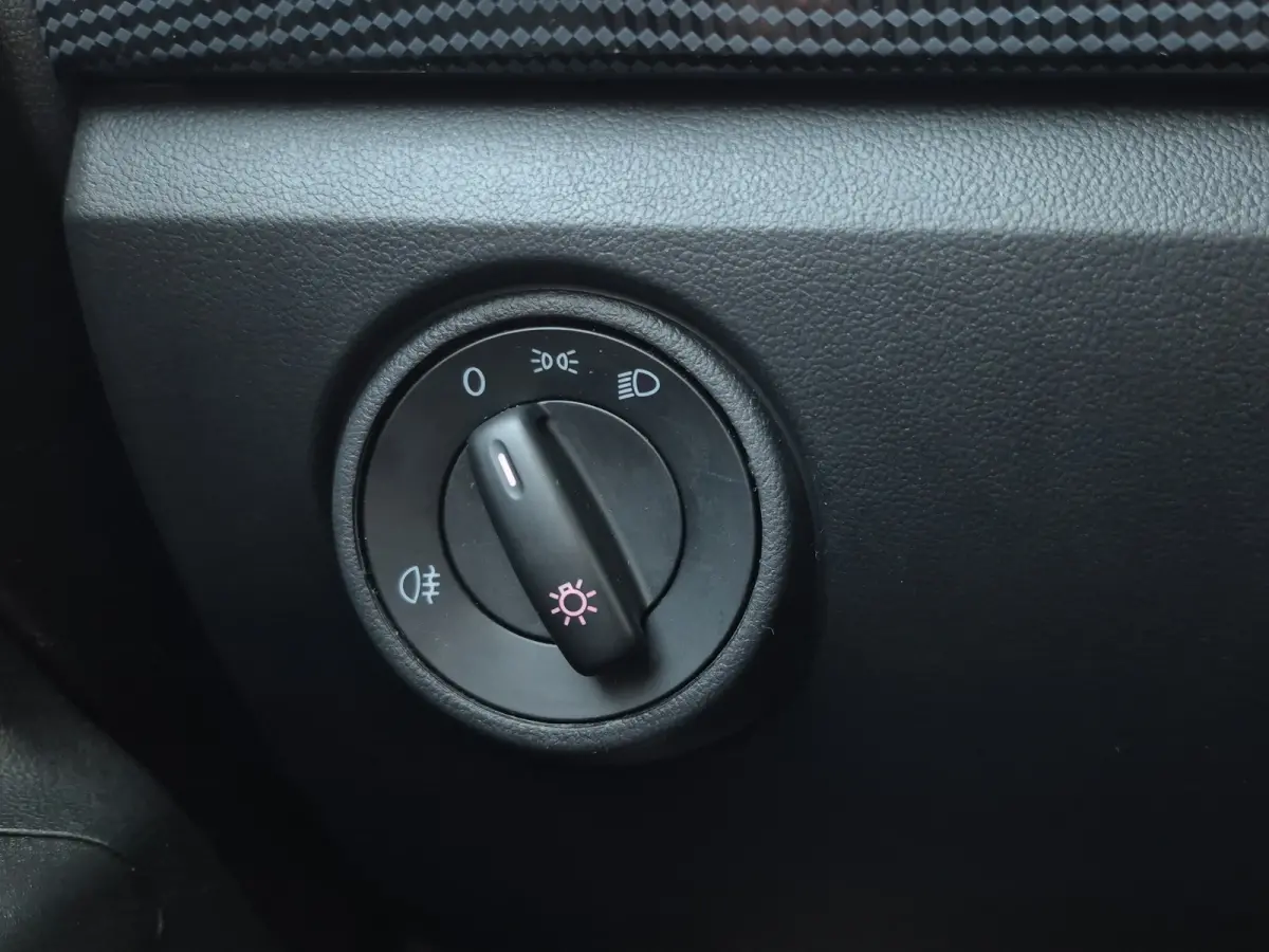 up! 1.0 Airco | DAB | Bluetooth | Elektrische ramen |