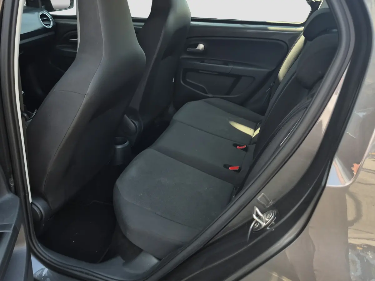 up! 1.0 Airco | DAB | Bluetooth | Elektrische ramen |