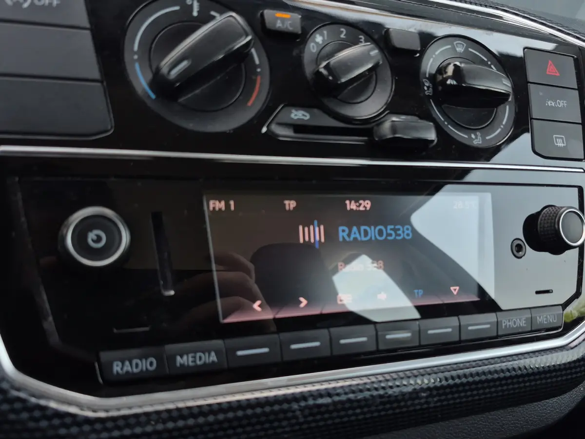 up! 1.0 Airco | DAB | Bluetooth | Elektrische ramen |