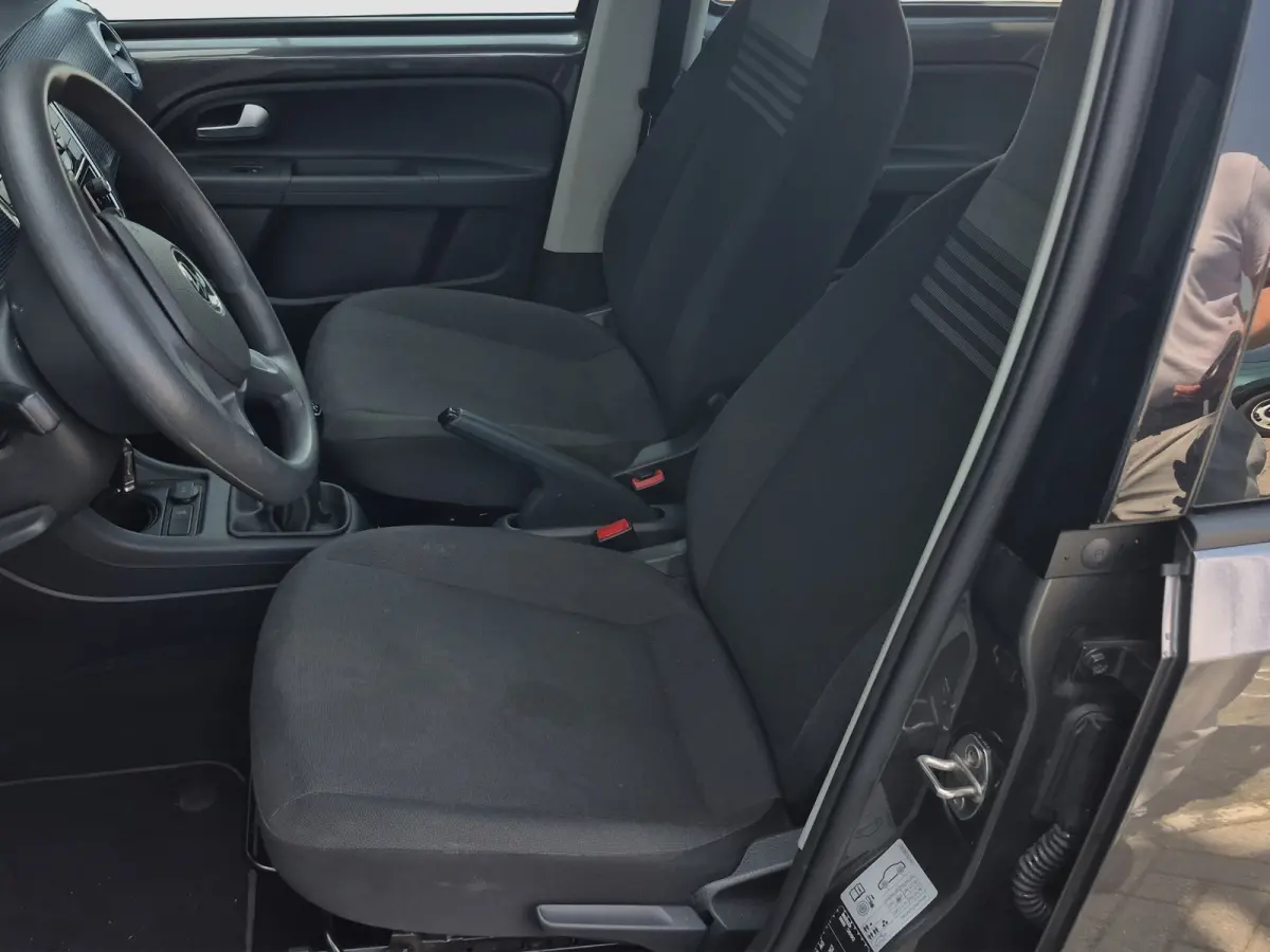 up! 1.0 Airco | DAB | Bluetooth | Elektrische ramen |