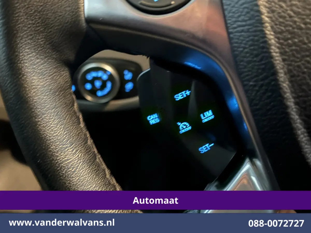 1.5 EcoBlue 100pk Automaat L1H1 Euro6 Airco | Camera | Navigatie | Cruisecontrol Stoelverwarming, LM velgen, Verwarmde voorruit, Parkeersensoren