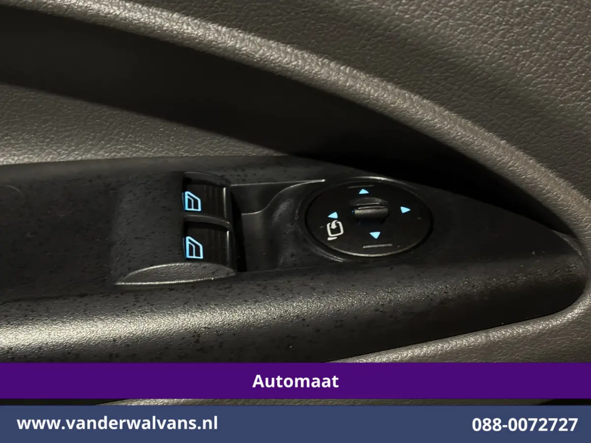 1.5 EcoBlue 100pk Automaat L1H1 Euro6 Airco | Camera | Navigatie | Cruisecontrol Stoelverwarming, LM velgen, Verwarmde voorruit, Parkeersensoren
