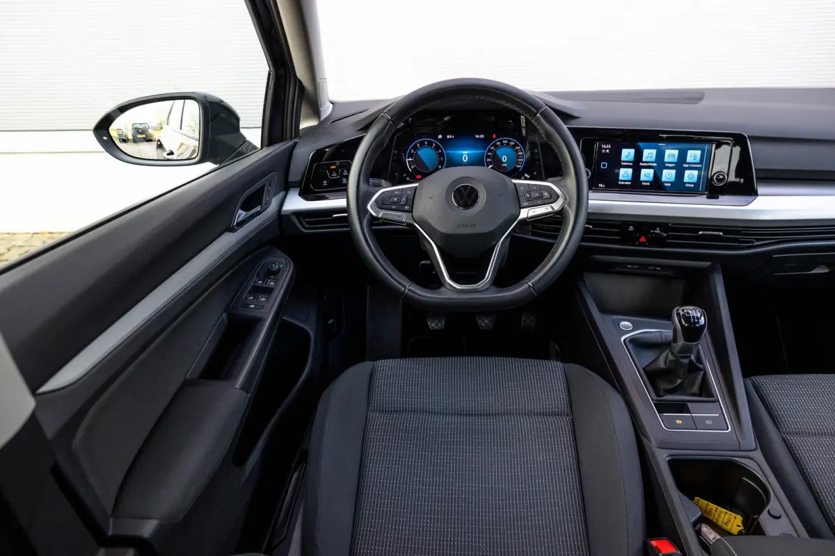 1.0 TSI 110pk | App Connect | Adaptive Cruise | Climatronic