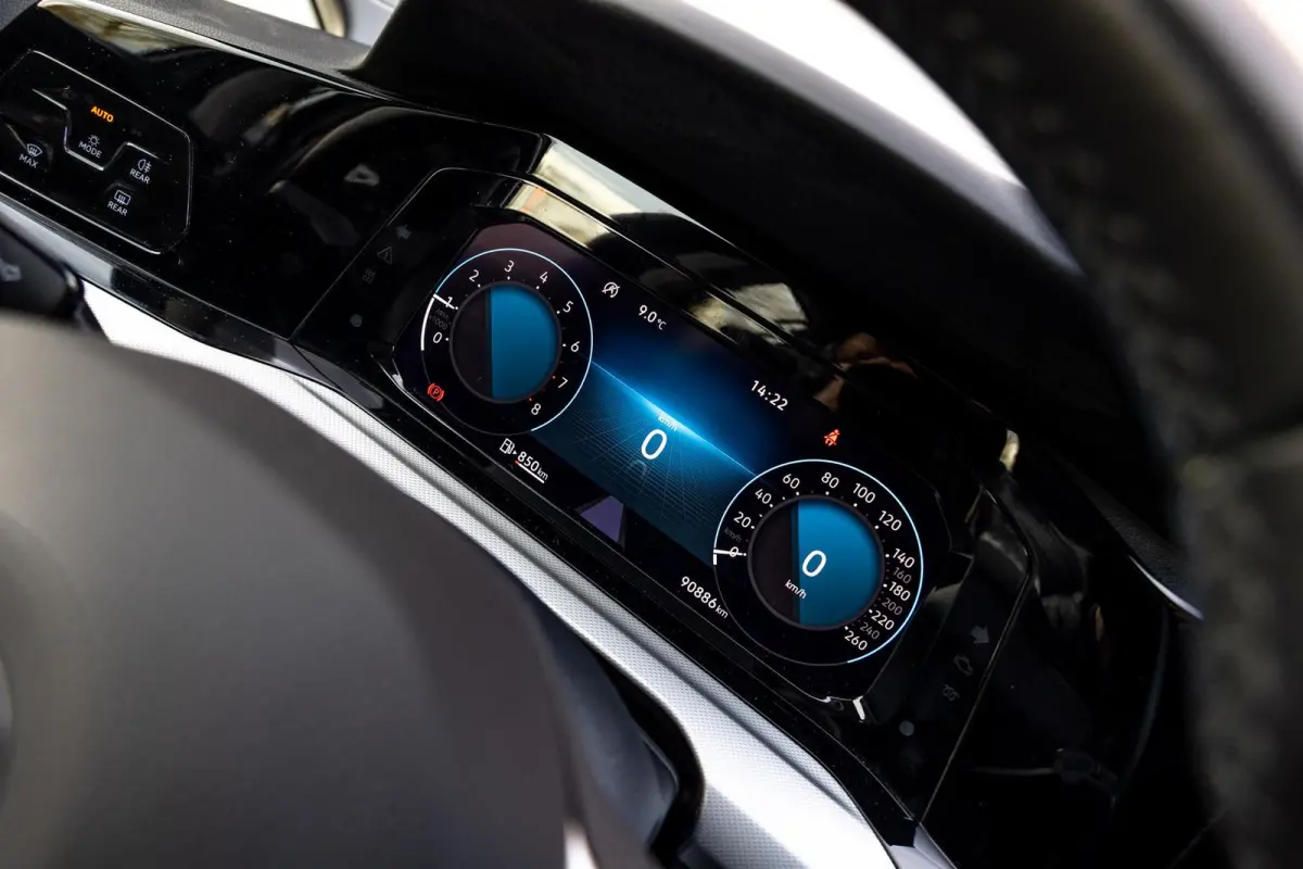 1.0 TSI 110pk | App Connect | Adaptive Cruise | Climatronic