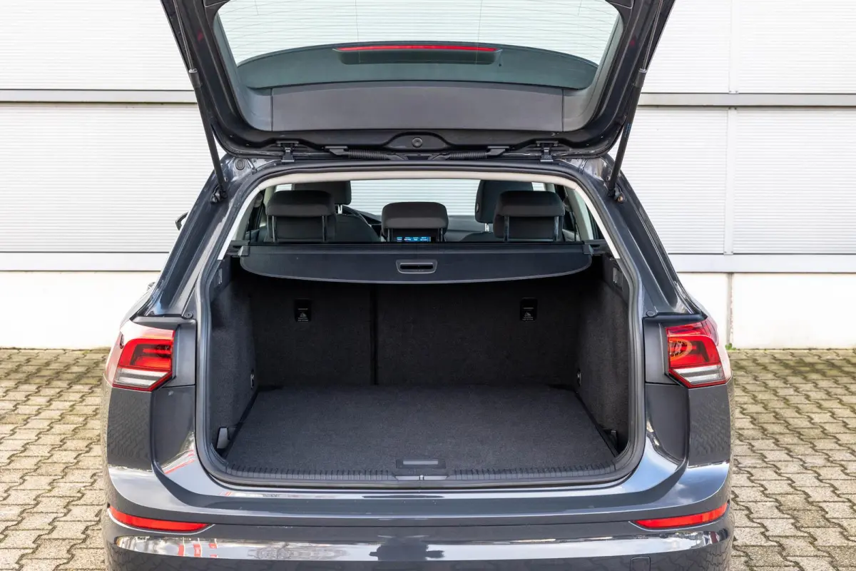 1.0 TSI 110pk | App Connect | Adaptive Cruise | Climatronic