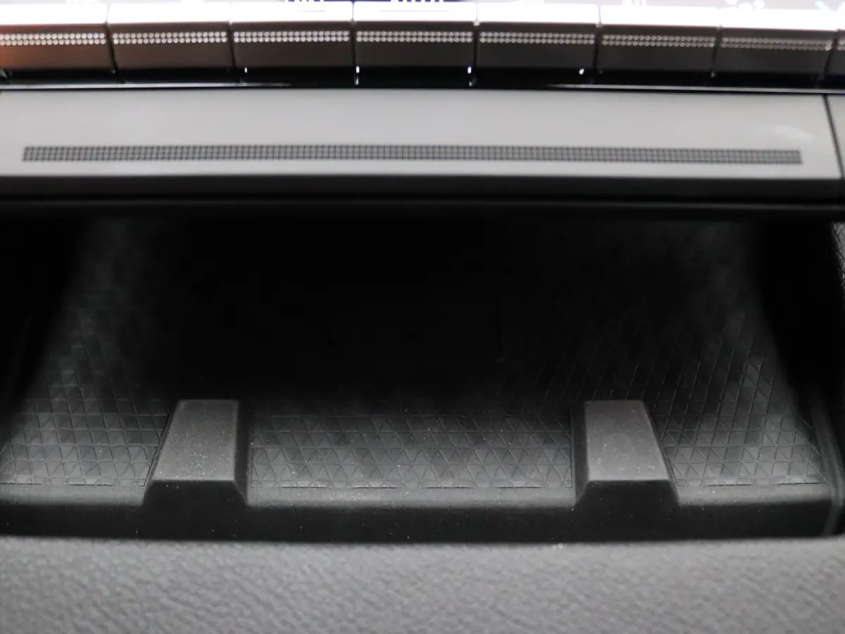 EV87 long range esprit Alpine Pack advanced driving assist & augmented vision