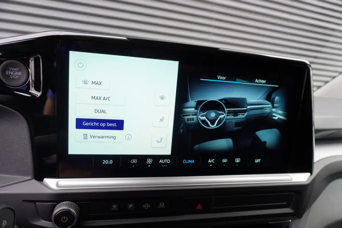 Caravelle 32 L1H1 Style 2 Schuifdeuren 64 kWh 9 persoons LED Apple Carplay Camera ACC Cruise control Digitaal Dashboard