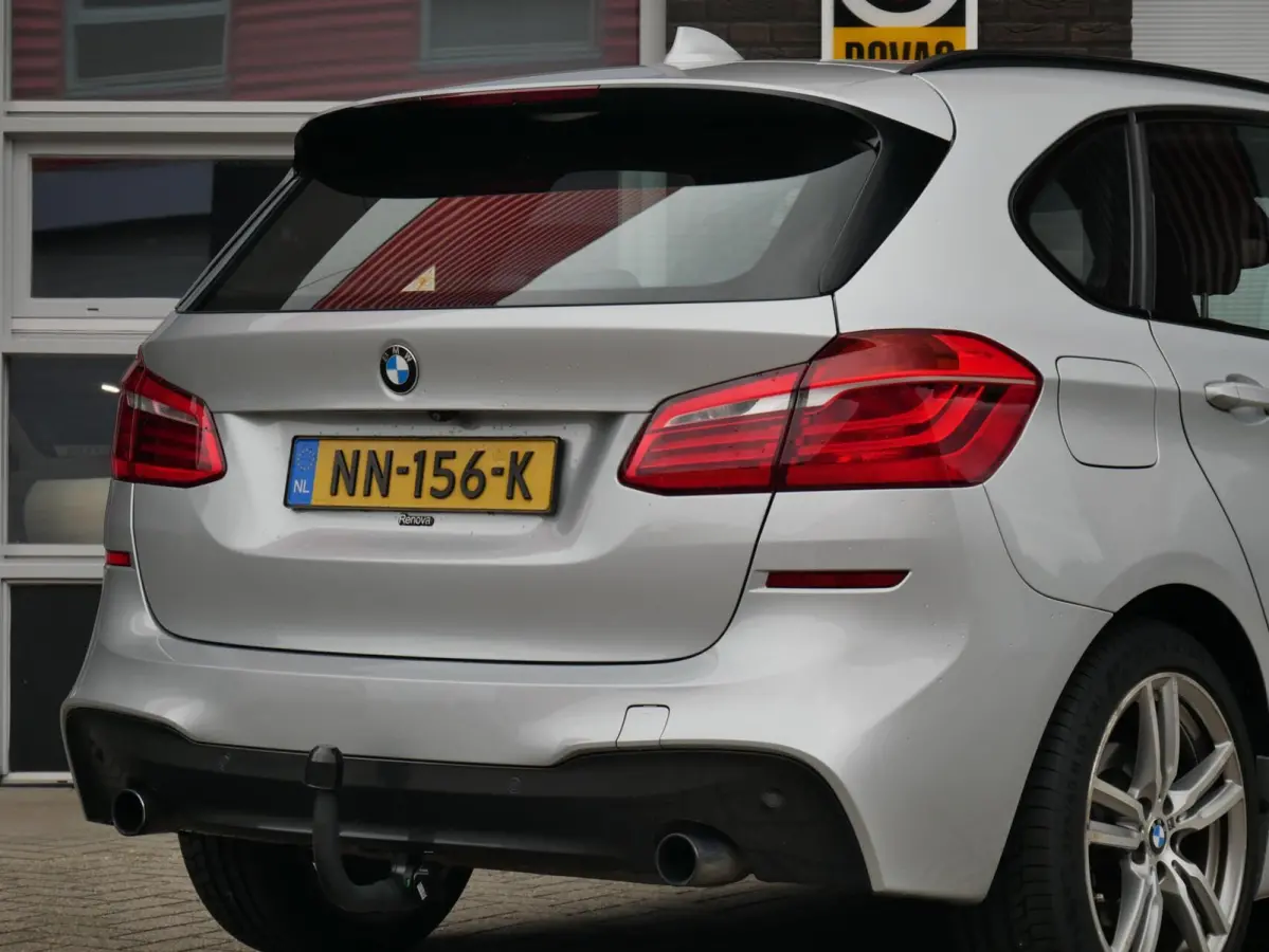220i High Executive M Sport| Leder| Camera| Trekhaak