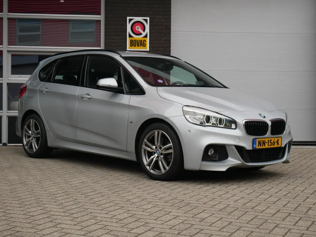 220i High Executive M Sport| Leder| Camera| Trekhaak