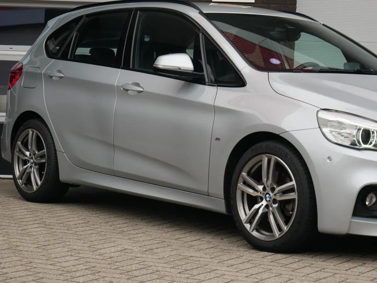 220i High Executive M Sport| Leder| Camera| Trekhaak