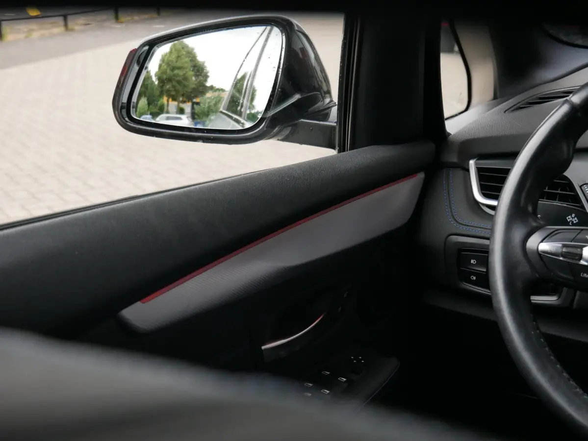 220i High Executive M Sport| Leder| Camera| Trekhaak