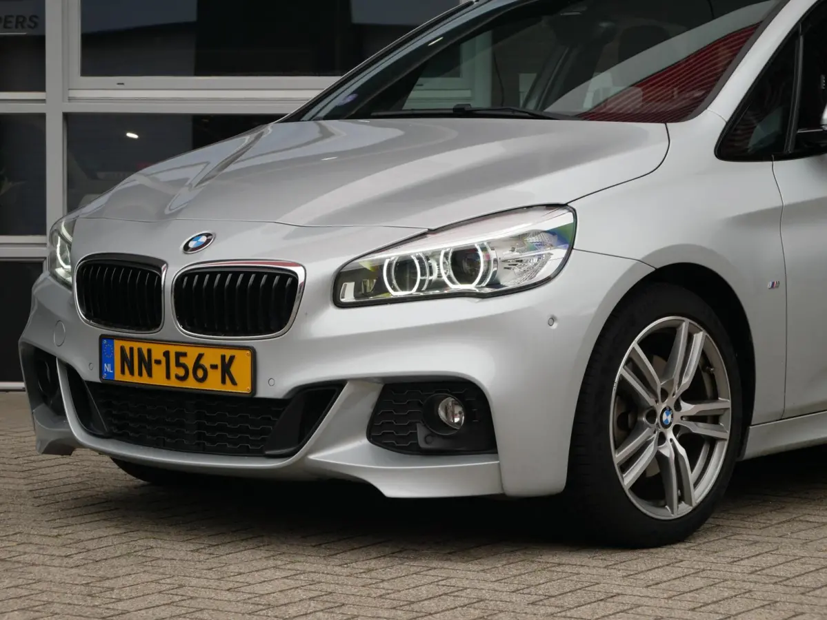 220i High Executive M Sport| Leder| Camera| Trekhaak