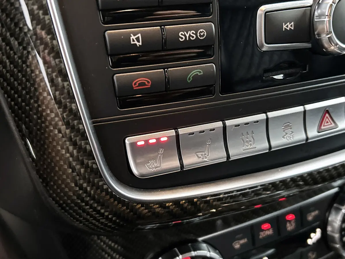 AMG 63 4Matic AANBIEDING!!! (Goed OnderH,Panorama, Carbon Pakket, Carplay, Camera, StoelVen, Trekhaak, Etc)