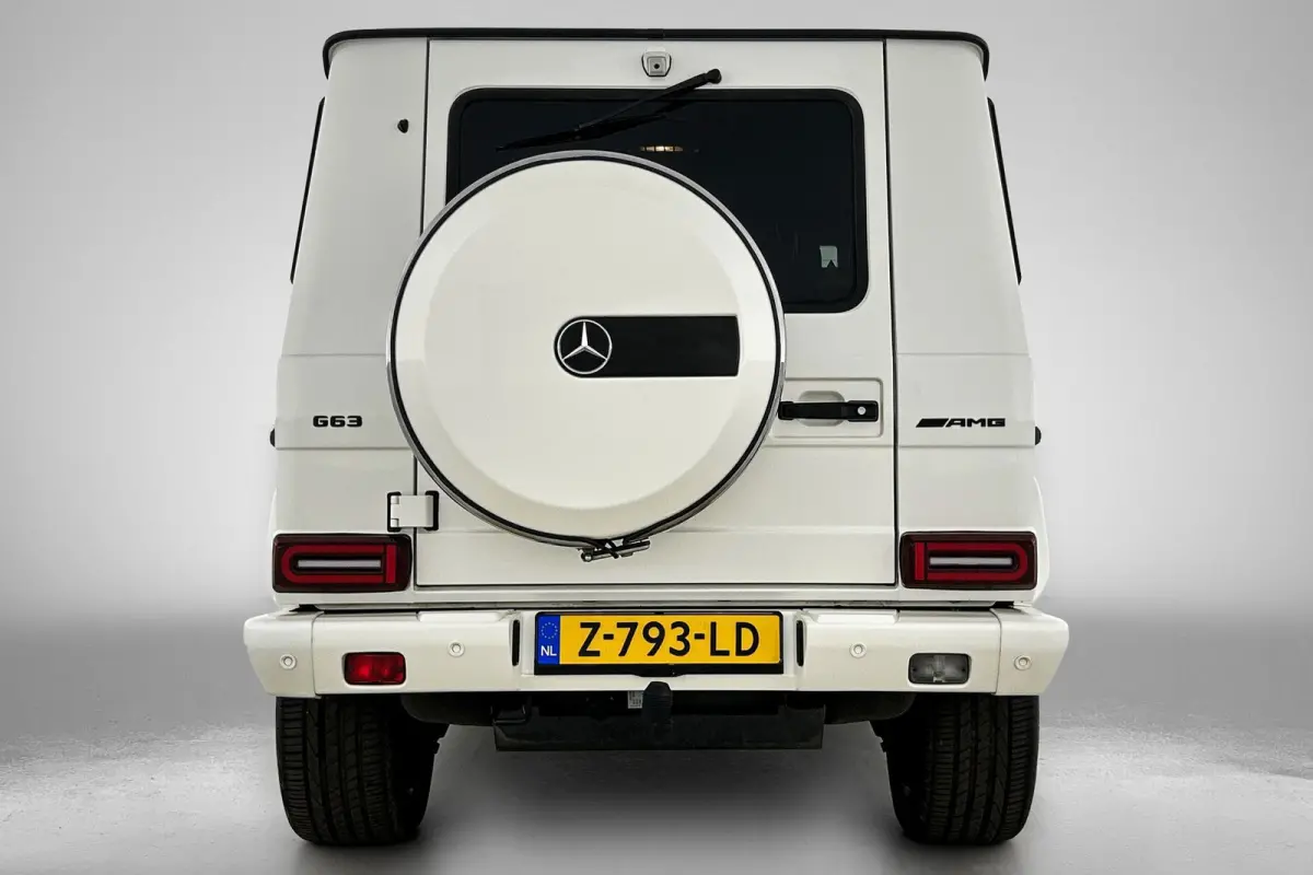 AMG 63 4Matic AANBIEDING!!! (Goed OnderH,Panorama, Carbon Pakket, Carplay, Camera, StoelVen, Trekhaak, Etc)