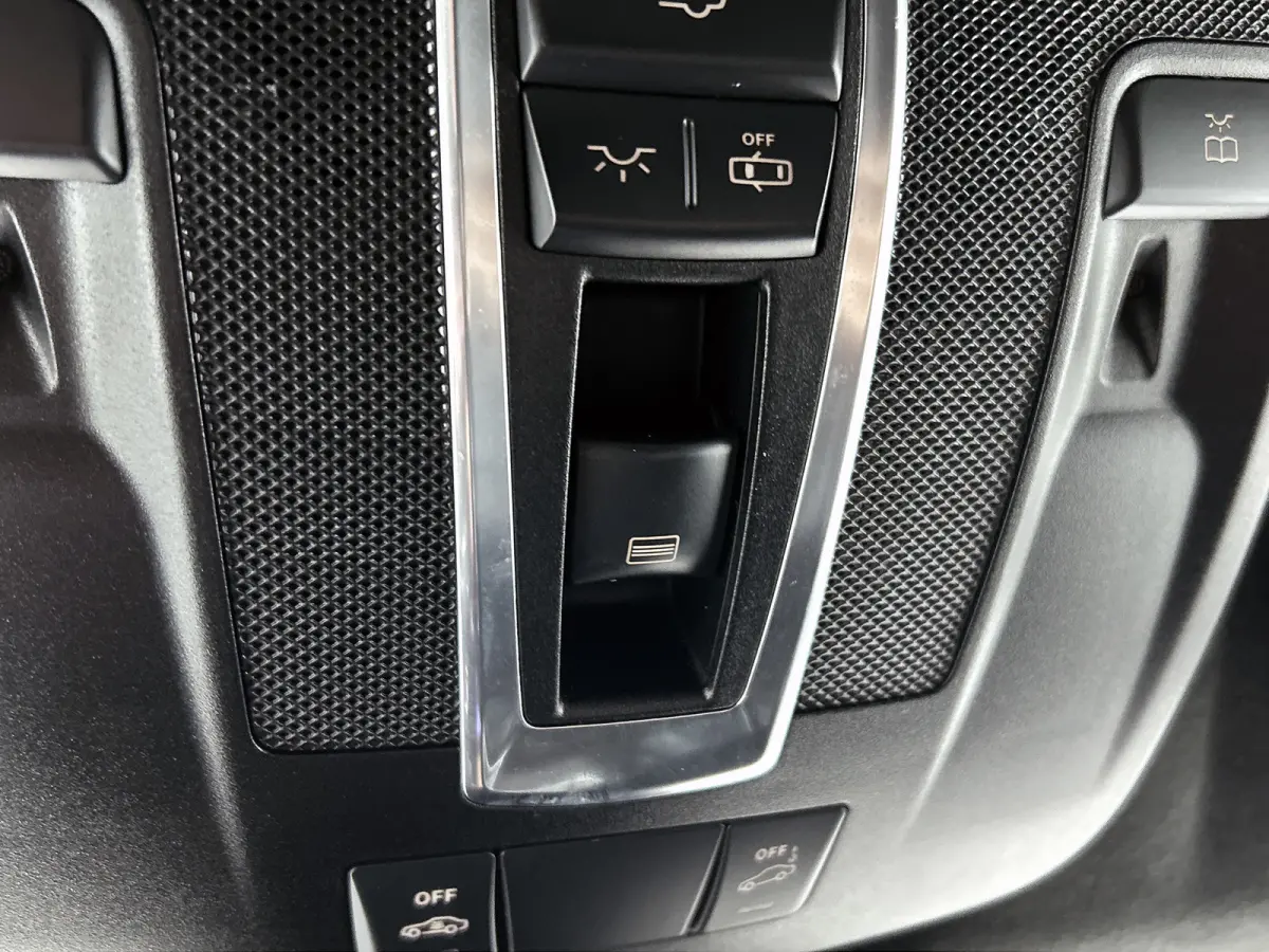 AMG 63 4Matic AANBIEDING!!! (Goed OnderH,Panorama, Carbon Pakket, Carplay, Camera, StoelVen, Trekhaak, Etc)