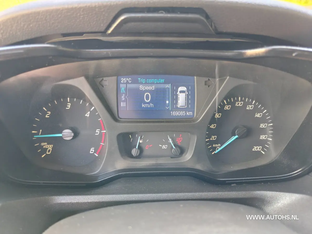 310 2.2 TDCI L2H2 Dubbele cabine 7 persoons , 1e Eig , cruise , camera , PDC , Apk april 2027.