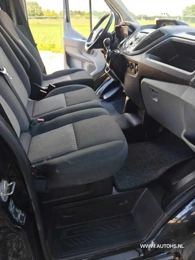 310 2.2 TDCI L2H2 Dubbele cabine 7 persoons , 1e Eig , cruise , camera , PDC , Apk april 2027.