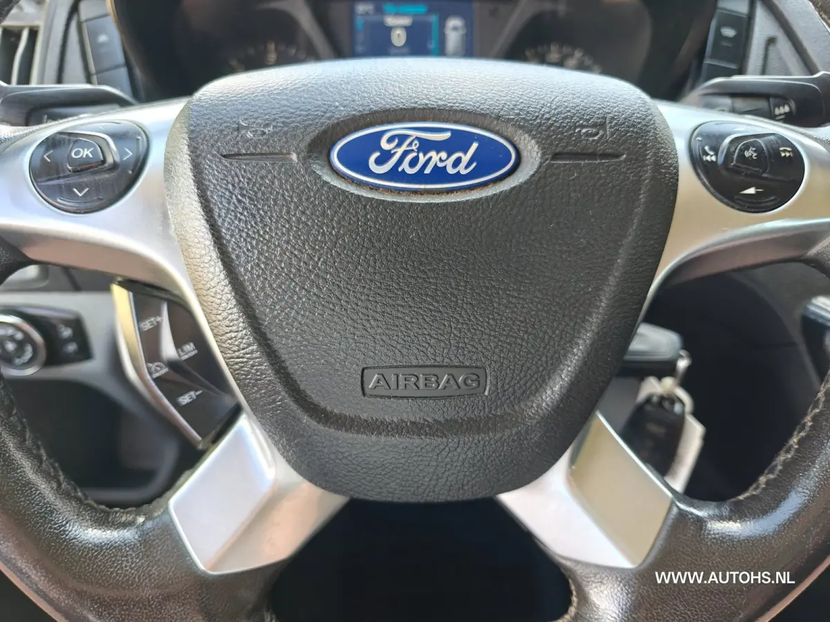 310 2.2 TDCI L2H2 Dubbele cabine 7 persoons , 1e Eig , cruise , camera , PDC , Apk april 2027.