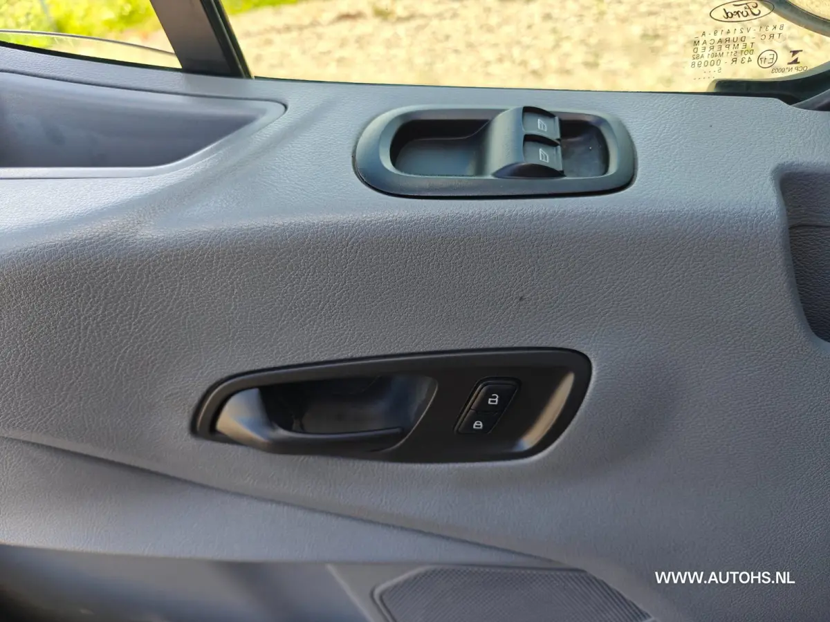 310 2.2 TDCI L2H2 Dubbele cabine 7 persoons , 1e Eig , cruise , camera , PDC , Apk april 2027.