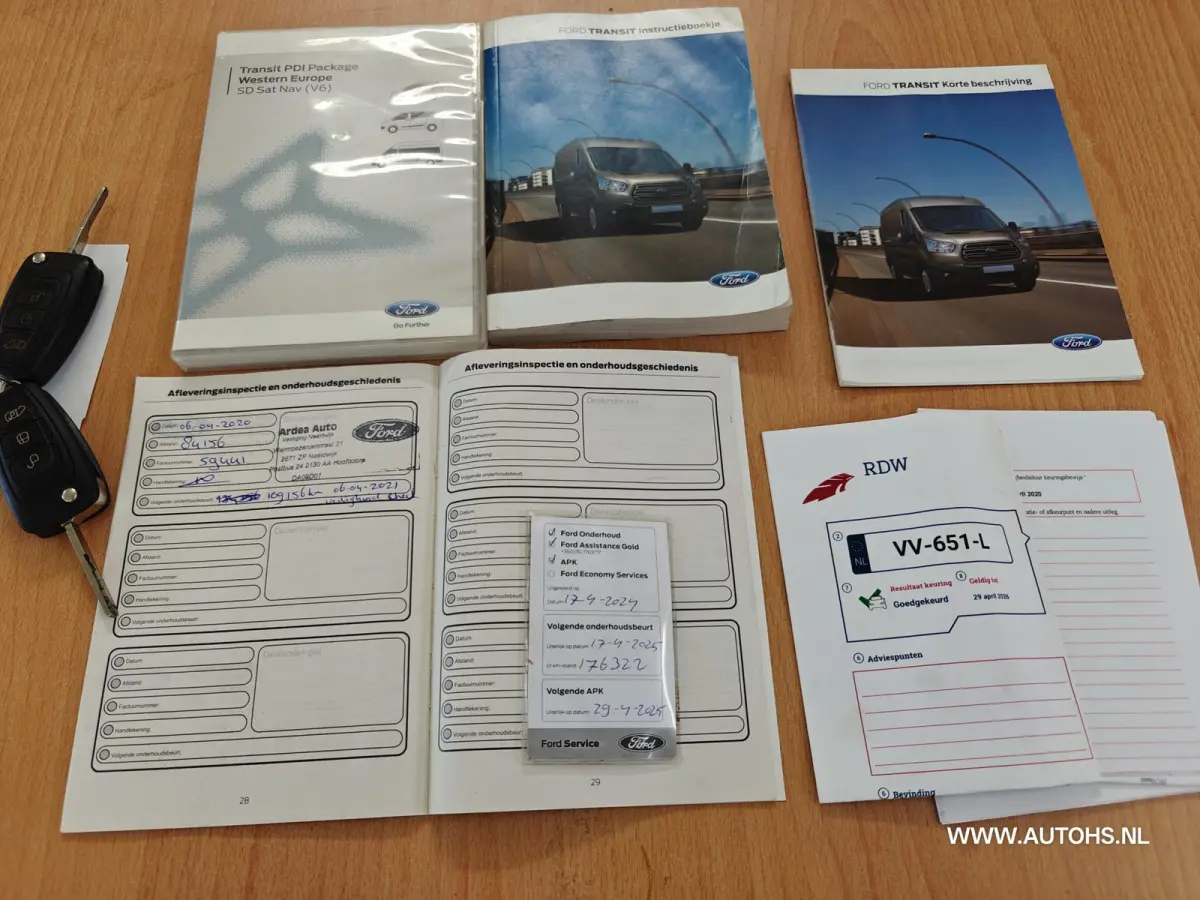 310 2.2 TDCI L2H2 Dubbele cabine 7 persoons , 1e Eig , cruise , camera , PDC , Apk april 2027.