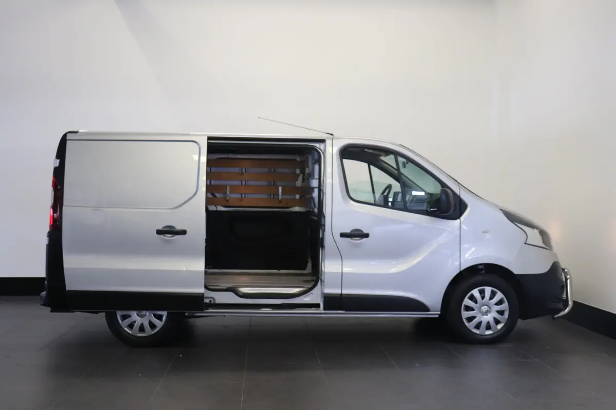 1.6 dCi - Airco - Navi - Cruise - €6.950,- Excl. btw