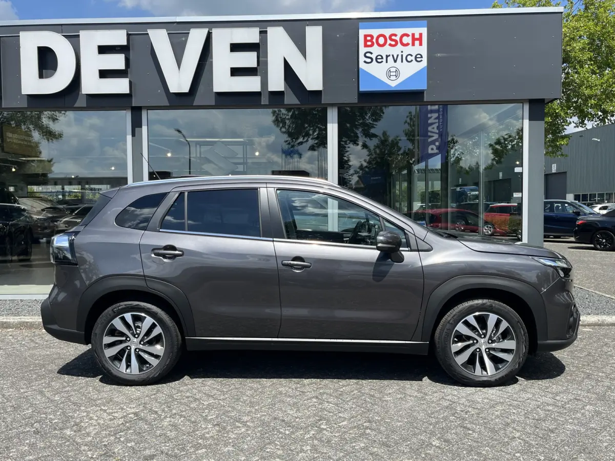 1.4 Boosterjet Style Smart Hybrid Automaat | Meerdere kleuren leverbaar | Pano |