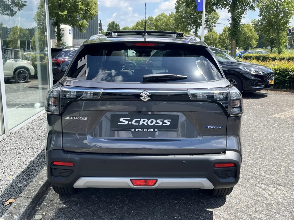 1.4 Boosterjet Style Smart Hybrid Automaat | Meerdere kleuren leverbaar | Pano |