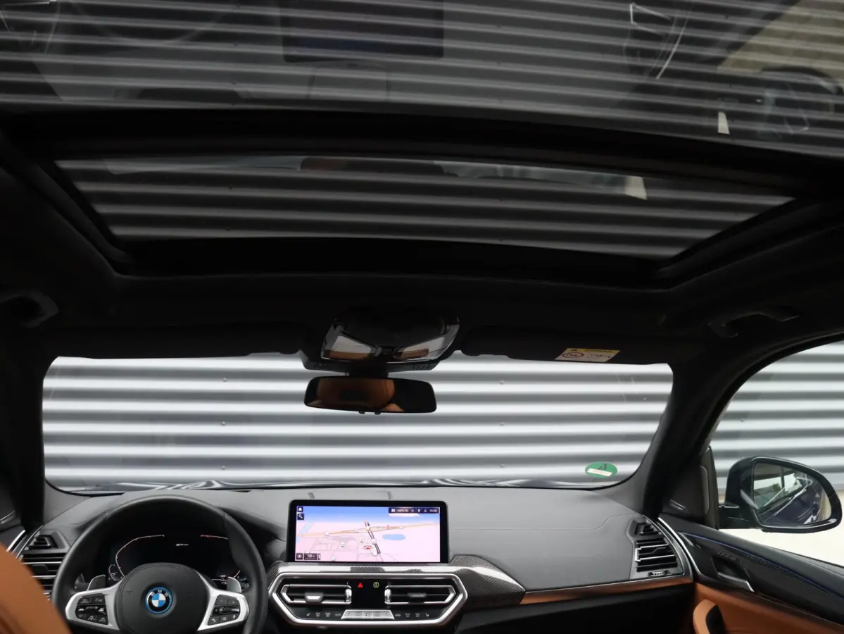 xDrive30e | High Executive | M Sportpakket | Panodak | Driving Assistant Prof. | Head-Up | Parking Assistant Plus | Harman Kardon | Elektr. M Stoelen | 21'' LMV