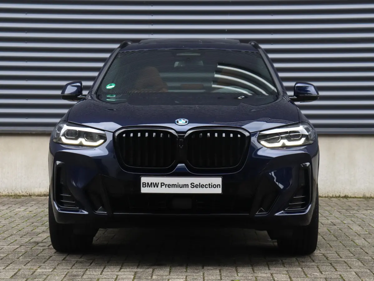 xDrive30e | High Executive | M Sportpakket | Panodak | Driving Assistant Prof. | Head-Up | Parking Assistant Plus | Harman Kardon | Elektr. M Stoelen | 21'' LMV