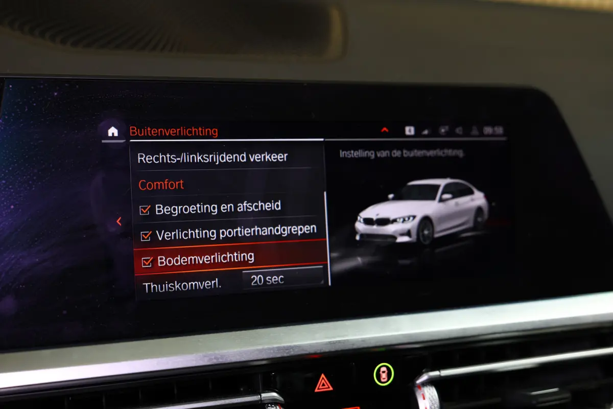 318i Business M SPORT Edition AVM SPORTLEDER NAVI CARPLAY VIRTUAL '21