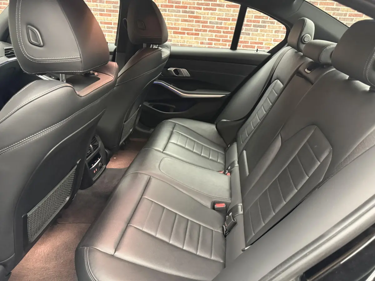 320i High Executive Edition