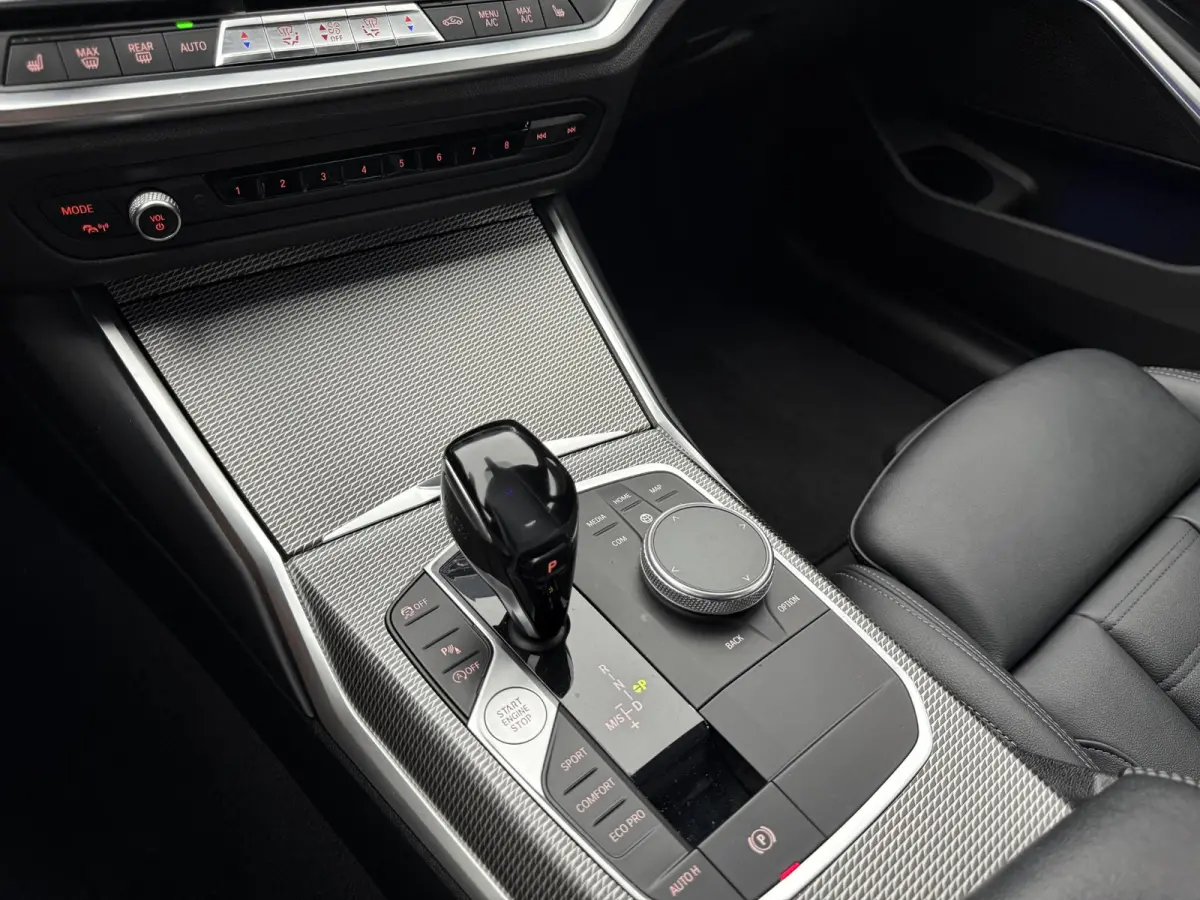 320i High Executive Edition