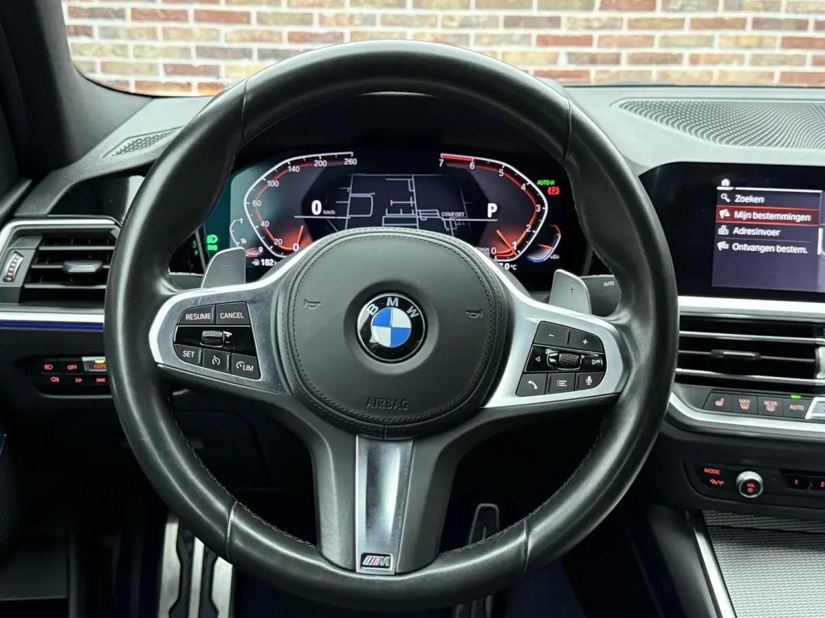 320i High Executive Edition