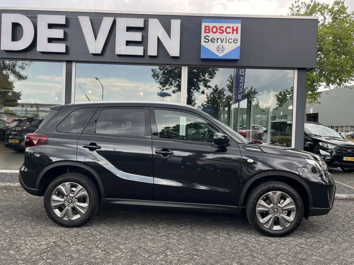 1.4 Boosterjet Smart Hybrid Select Automaat | €2.000,- voordeel | Meerdere kleuren leverbaar |Adapt. Cruise | Camera | Dodehoek | Rijstrook | Stoelverwarming | etc. etc.