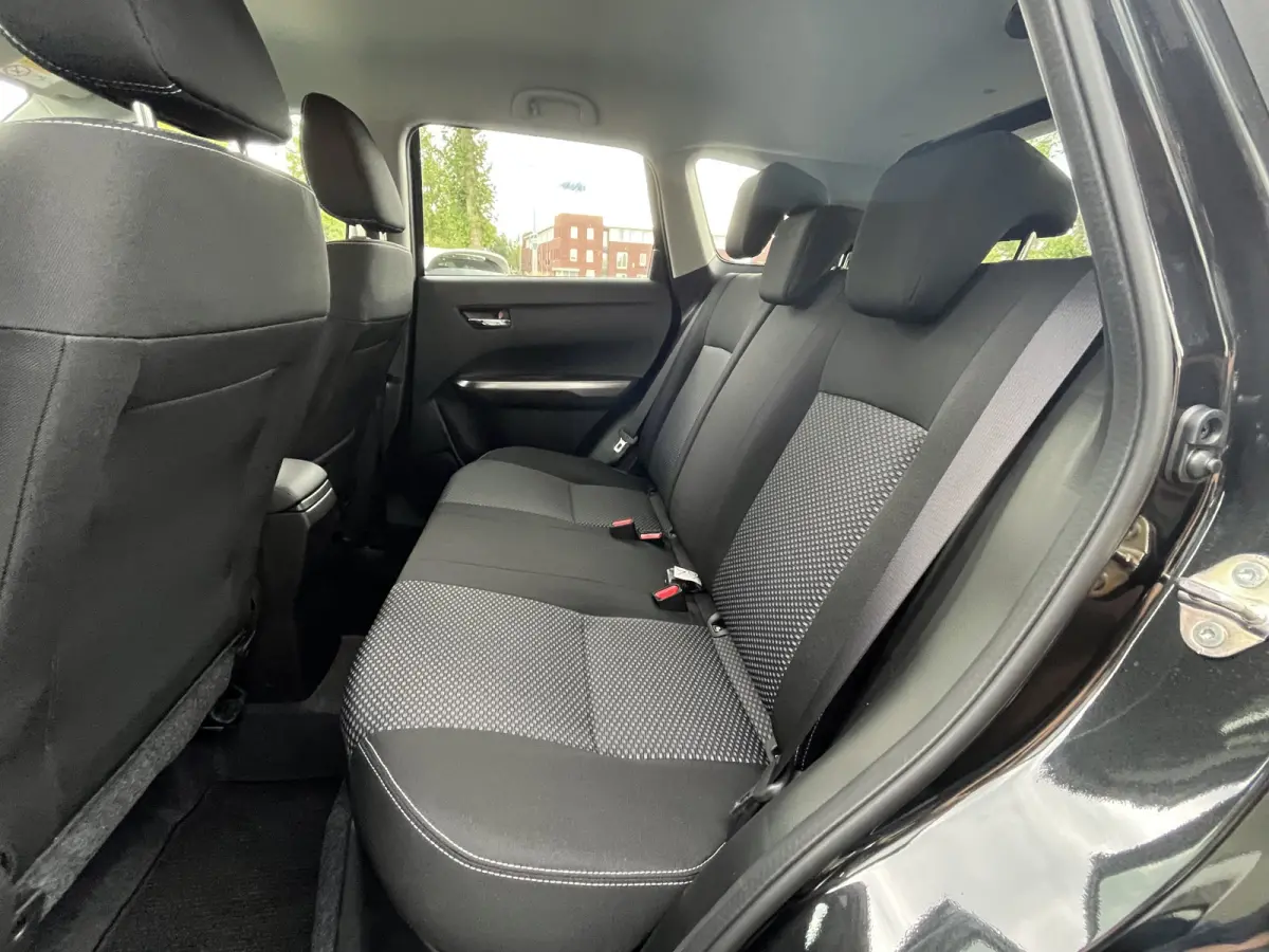 1.4 Boosterjet Smart Hybrid Select Automaat | €2.000,- voordeel | Meerdere kleuren leverbaar |Adapt. Cruise | Camera | Dodehoek | Rijstrook | Stoelverwarming | etc. etc.