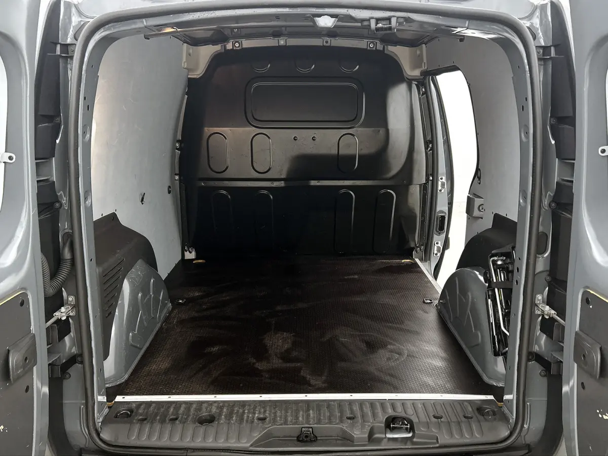 108 CDI L2 Lang / Imperial / Trekhaak / Airco / Navigatie / Pdc.A / Schuifdeur / Apk nieuw