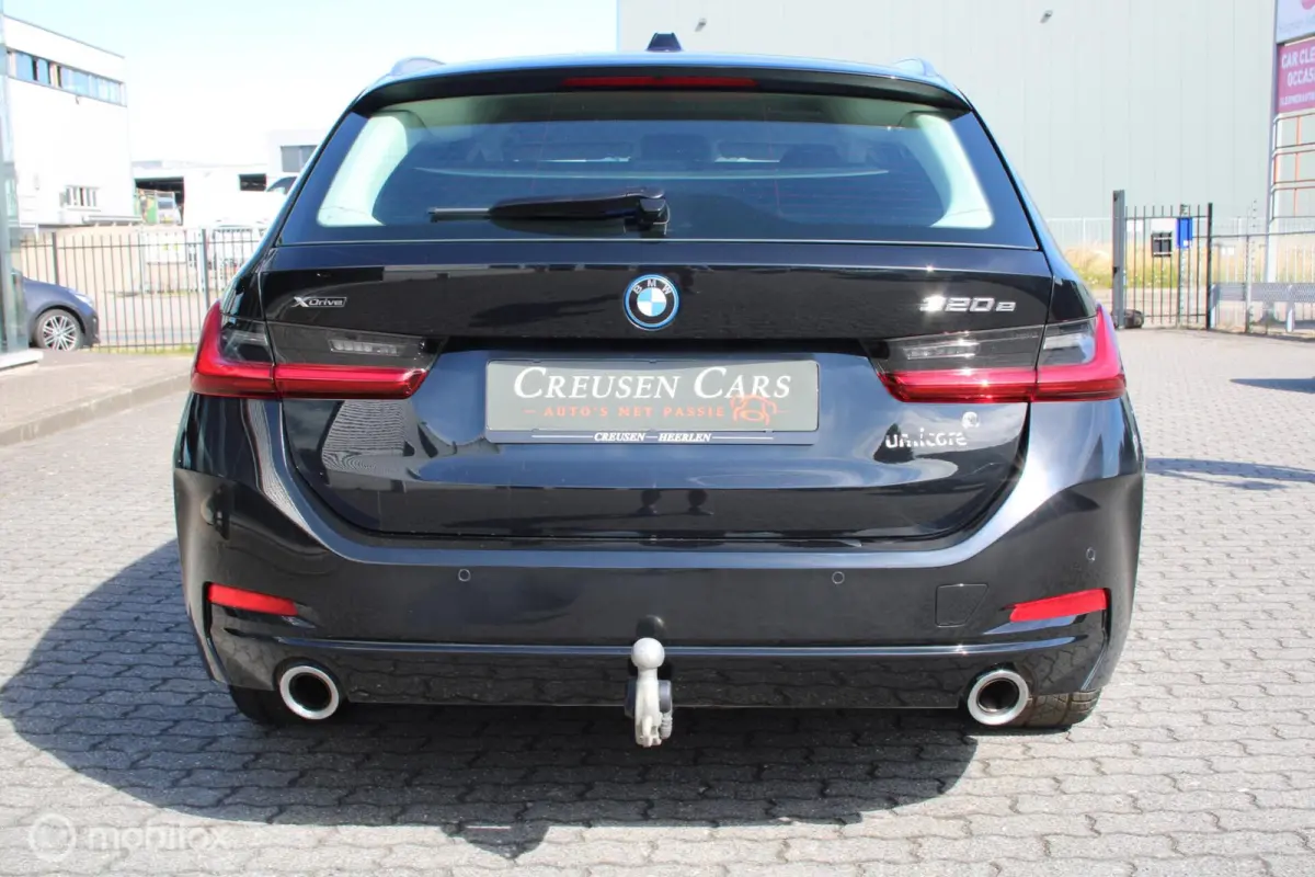 320e xDrive/Led/Trekhaak/Navi/Tel/All seas/