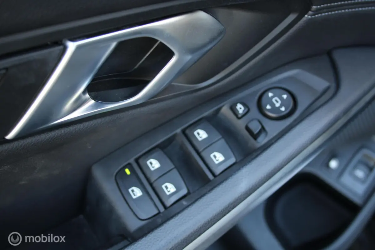 320e xDrive/Led/Trekhaak/Navi/Tel/All seas/
