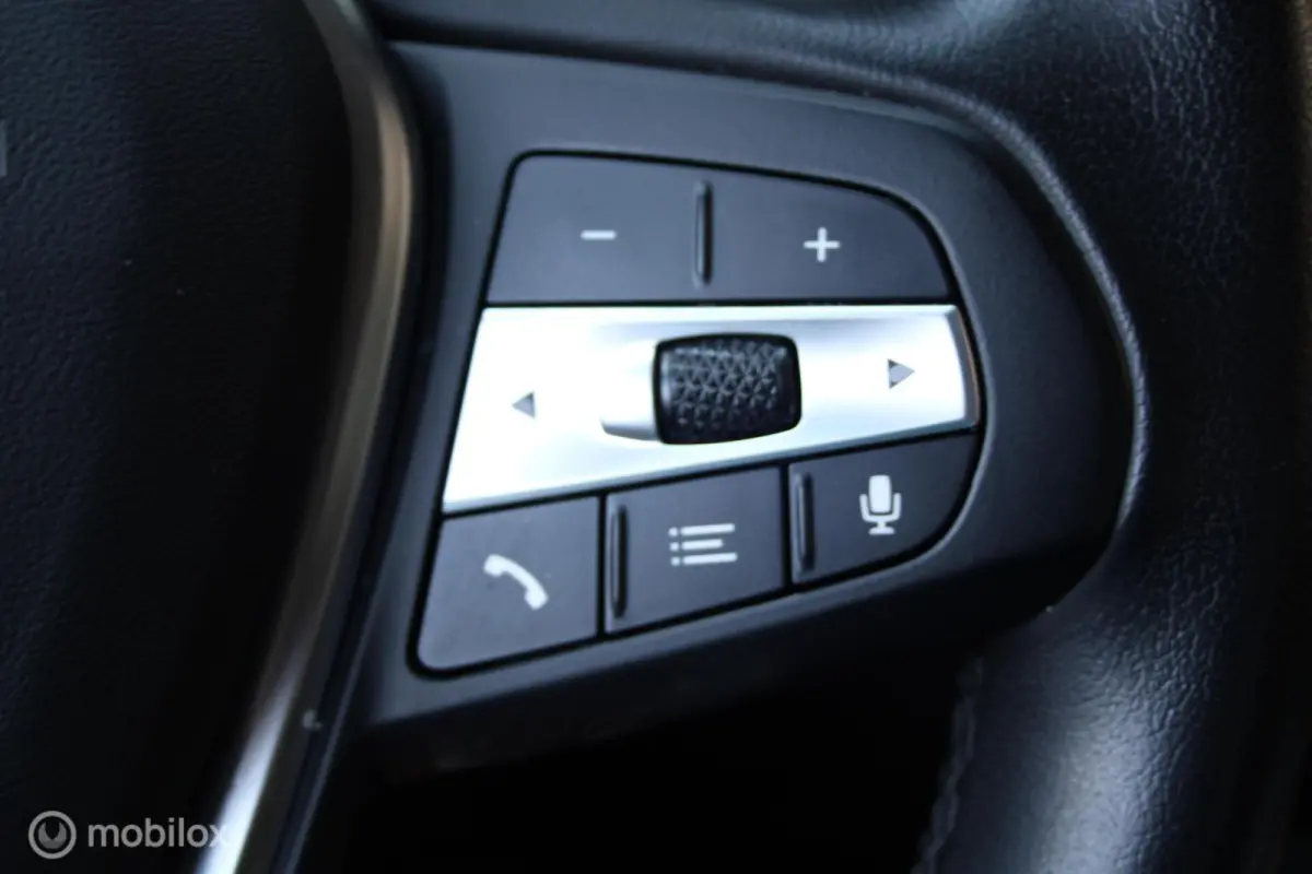 320e xDrive/Led/Trekhaak/Navi/Tel/All seas/