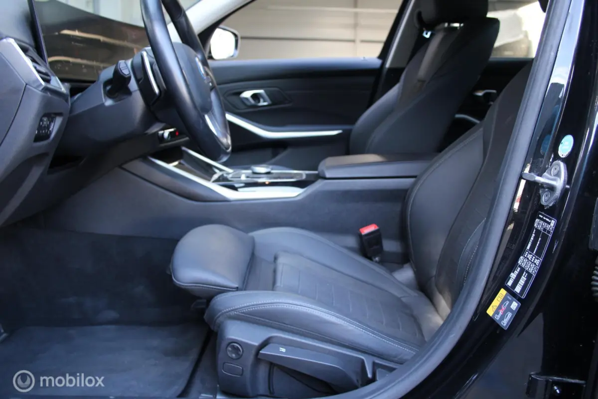 320e xDrive/Led/Trekhaak/Navi/Tel/All seas/