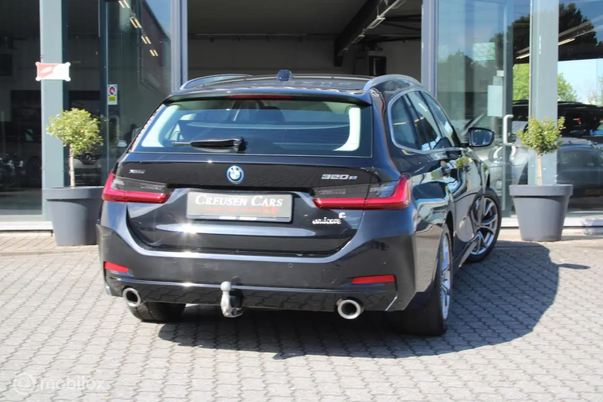 320e xDrive/Led/Trekhaak/Navi/Tel/All seas/