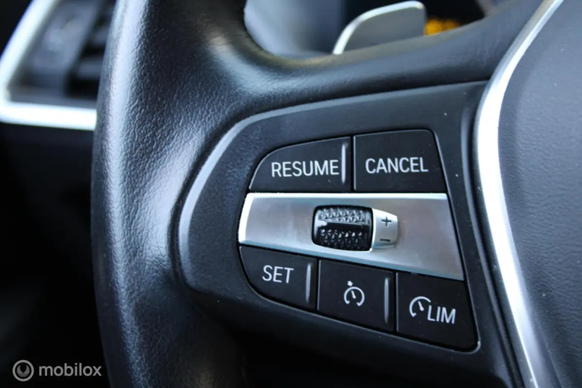 320e xDrive/Led/Trekhaak/Navi/Tel/All seas/