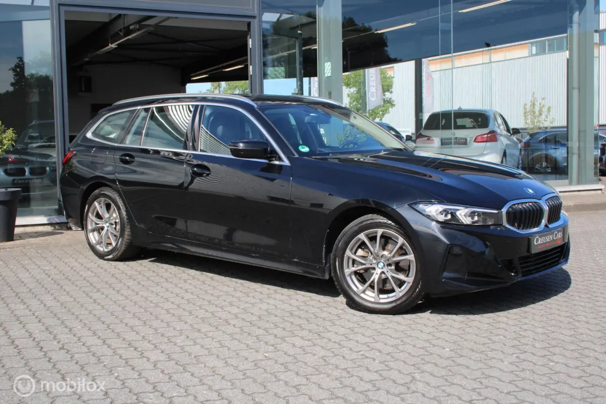 320e xDrive/Led/Trekhaak/Navi/Tel/All seas/