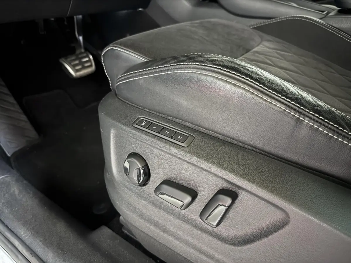1.5 TSI Sportline Pano Canton Memory ACC Camera NAP