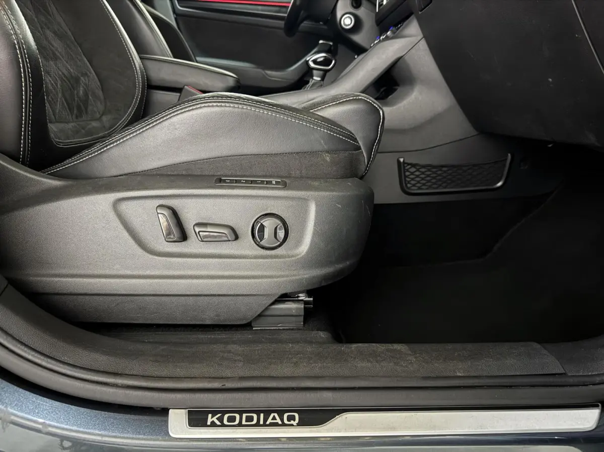 1.5 TSI Sportline Pano Canton Memory ACC Camera NAP