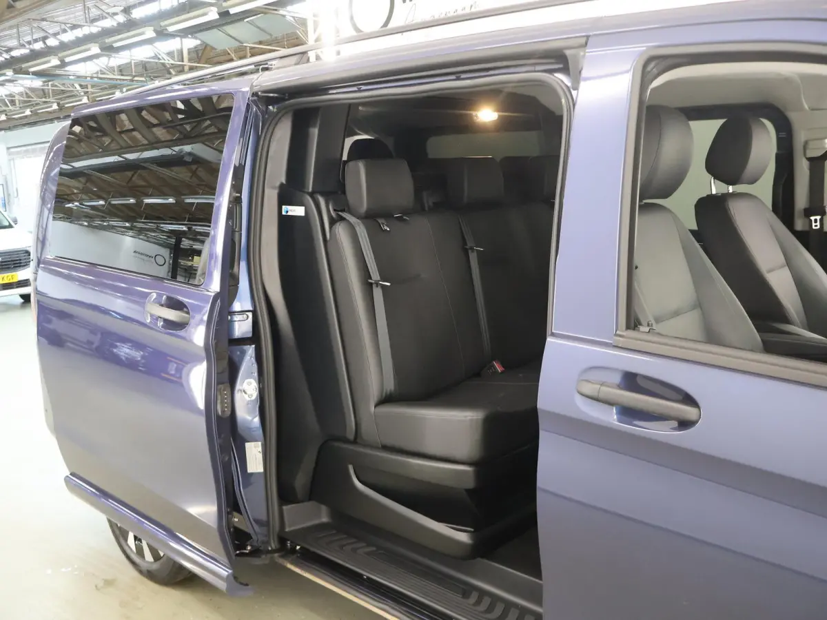 119 CDI | XL L3 | Pro | Dubbele Cabine | 4X4 | Schuifdeur L+R | Navigatie | Stoelverwarming | Parkeerpakket met Camera | LM Velgen | Trekhaak | Alarm Klasse 3 | Certified