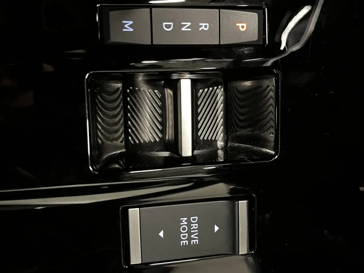 1.2 Turbo Automaat Hybrid Ultimate Climate Control Apple Carplay/Android Auto  Navigatie Full LED Leder/Alcantara Virtual cockpit PDC VA + Camera 18" LM Velgen Adaptive Cruise Control