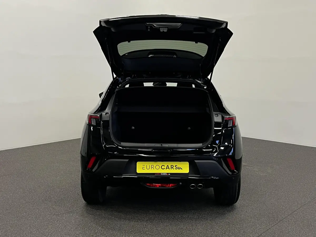 1.2 Turbo Automaat Hybrid Ultimate Climate Control Apple Carplay/Android Auto  Navigatie Full LED Leder/Alcantara Virtual cockpit PDC VA + Camera 18" LM Velgen Adaptive Cruise Control